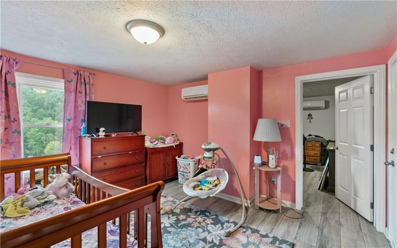 430 1/2 Glass Alley, Houston, 15342, 2 Bedrooms Bedrooms, 5 Rooms Rooms,1 BathroomBathrooms,Residential,For Sale,Glass Alley,1692662