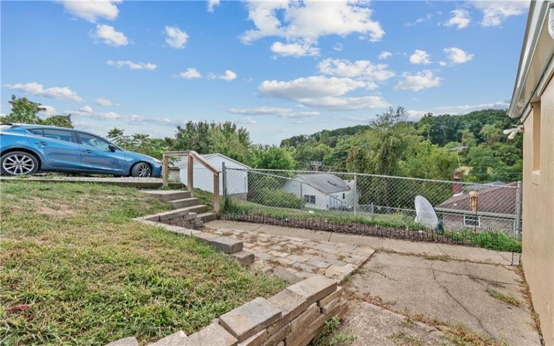 430 1/2 Glass Alley, Houston, 15342, 2 Bedrooms Bedrooms, 5 Rooms Rooms,1 BathroomBathrooms,Residential,For Sale,Glass Alley,1692662