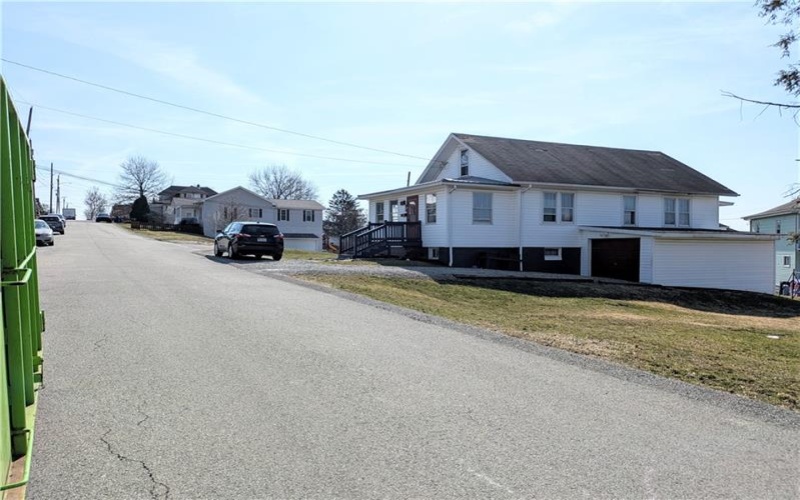 717 George St, Scottdale, 15683, 2 Bedrooms Bedrooms, 6 Rooms Rooms,1 BathroomBathrooms,Residential,For Sale,George St,1692728