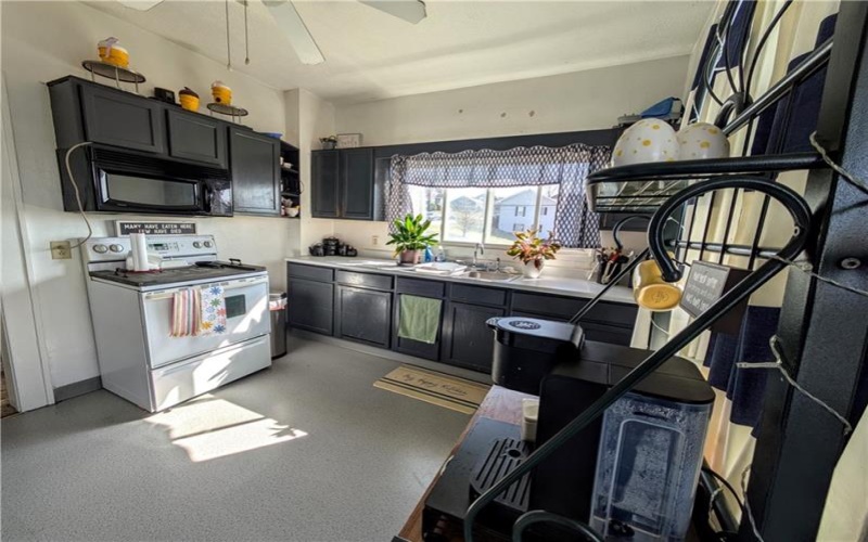 717 George St, Scottdale, 15683, 2 Bedrooms Bedrooms, 6 Rooms Rooms,1 BathroomBathrooms,Residential,For Sale,George St,1692728