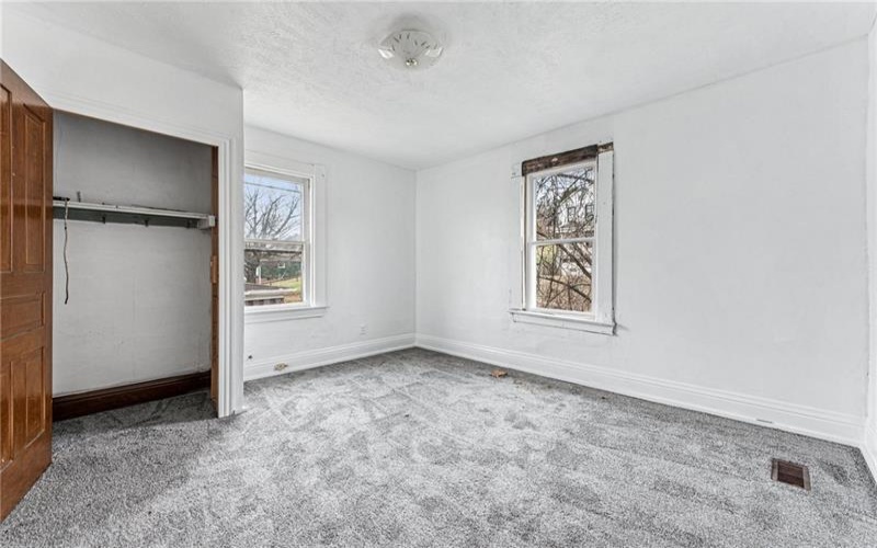 536 CONRAD AVE, CHARLEROI, 15022, ,Multi-unit,For Sale,CONRAD AVE,1691708