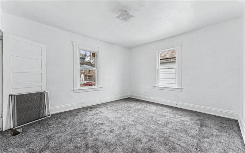 536 CONRAD AVE, CHARLEROI, 15022, ,Multi-unit,For Sale,CONRAD AVE,1691708