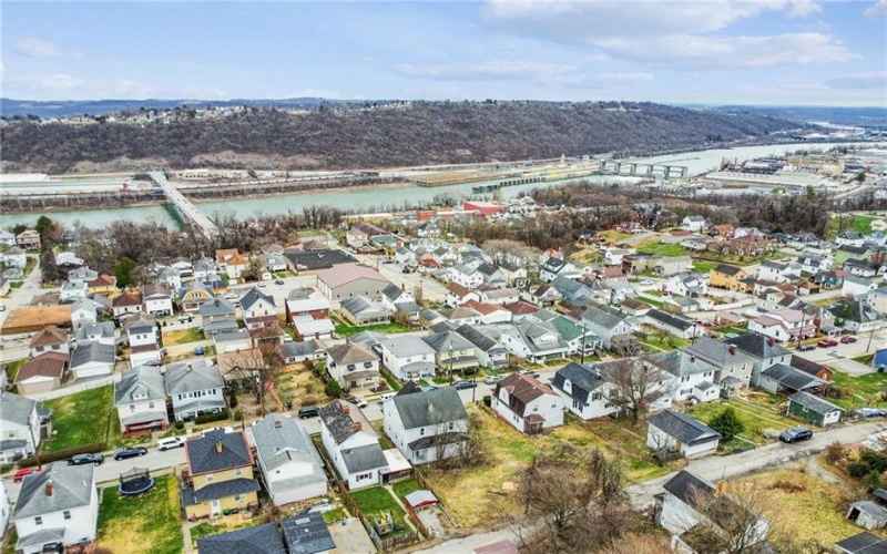 536 CONRAD AVE, CHARLEROI, 15022, ,Multi-unit,For Sale,CONRAD AVE,1691708