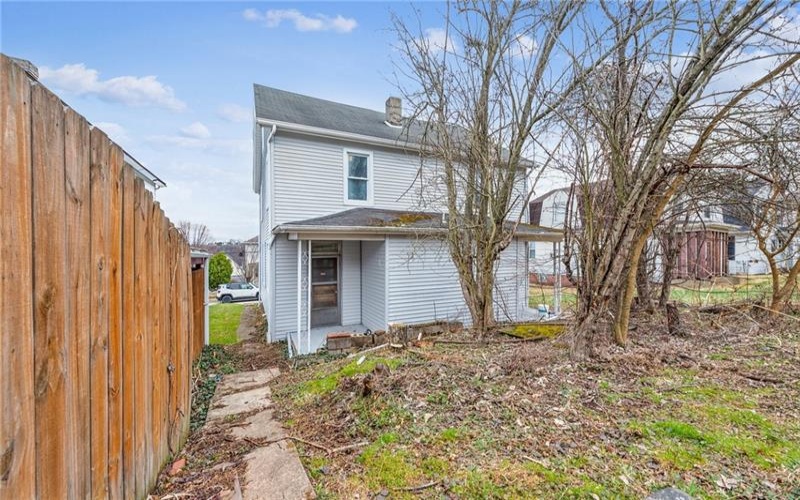 536 CONRAD AVE, CHARLEROI, 15022, ,Multi-unit,For Sale,CONRAD AVE,1691708