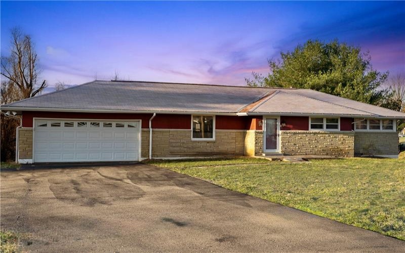 196 Route 837, Monongahela, 15063, 3 Bedrooms Bedrooms, 10 Rooms Rooms,2 BathroomsBathrooms,Residential,For Sale,Route 837,1692450