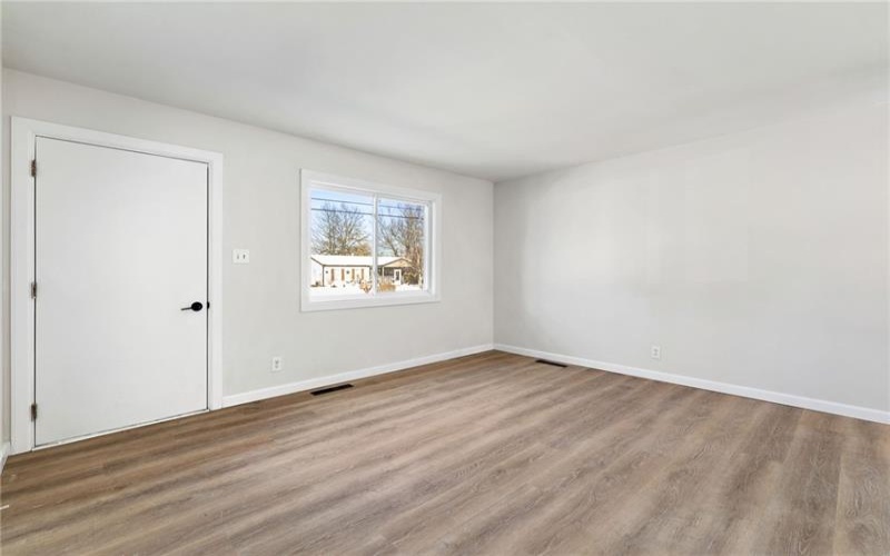 529 New Market Dr, Greensburg, 15601, 3 Bedrooms Bedrooms, ,1 BathroomBathrooms,Residential,For Sale,New Market Dr,1692735