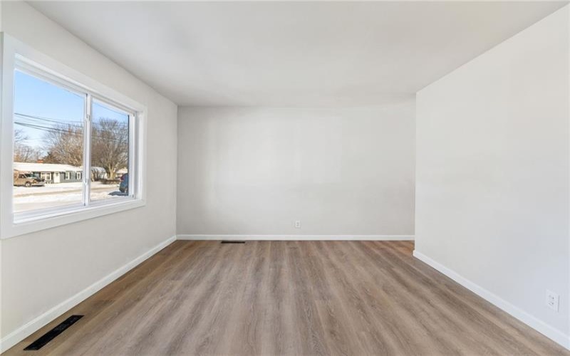 529 New Market Dr, Greensburg, 15601, 3 Bedrooms Bedrooms, ,1 BathroomBathrooms,Residential,For Sale,New Market Dr,1692735