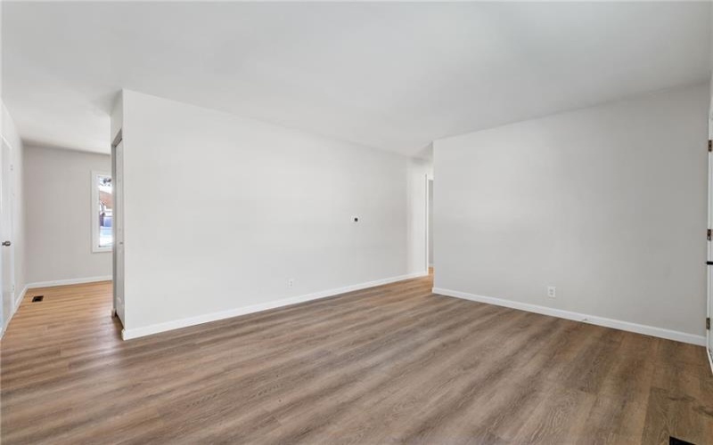 529 New Market Dr, Greensburg, 15601, 3 Bedrooms Bedrooms, ,1 BathroomBathrooms,Residential,For Sale,New Market Dr,1692735