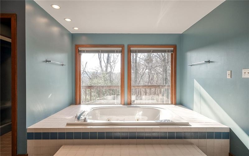 3121 Treeline Dr, Murrysville, 15668, 4 Bedrooms Bedrooms, 11 Rooms Rooms,2.1 BathroomsBathrooms,Residential,For Sale,Treeline Dr,1692787