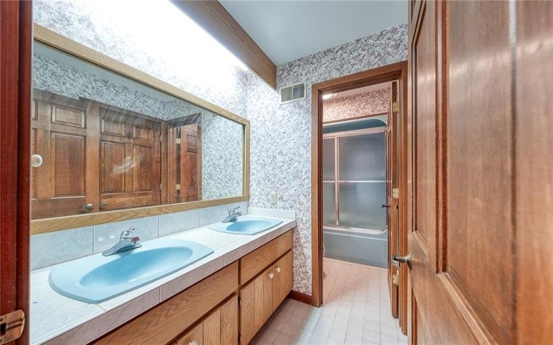 3121 Treeline Dr, Murrysville, 15668, 4 Bedrooms Bedrooms, 11 Rooms Rooms,2.1 BathroomsBathrooms,Residential,For Sale,Treeline Dr,1692787