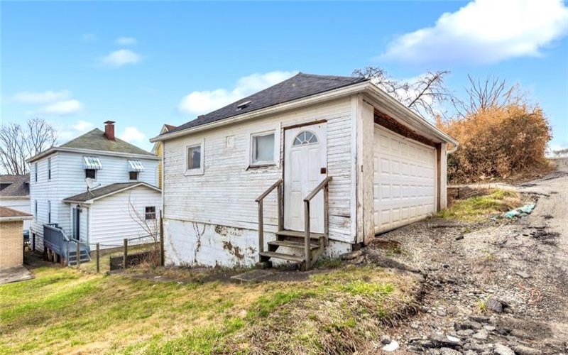 508 Isabella Ave, Charleroi, 15022, 3 Bedrooms Bedrooms, ,1 BathroomBathrooms,Residential,For Sale,Isabella Ave,1692820