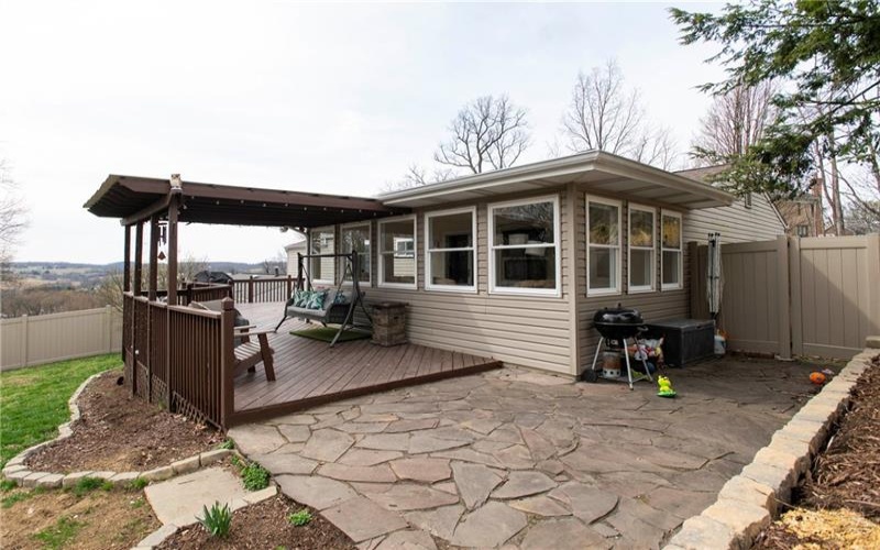 1324 Swede Hill Rd, Greensburg, 15601, 3 Bedrooms Bedrooms, 10 Rooms Rooms,2.1 BathroomsBathrooms,Residential,For Sale,Swede Hill Rd,1692861