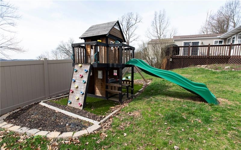 1324 Swede Hill Rd, Greensburg, 15601, 3 Bedrooms Bedrooms, 10 Rooms Rooms,2.1 BathroomsBathrooms,Residential,For Sale,Swede Hill Rd,1692861