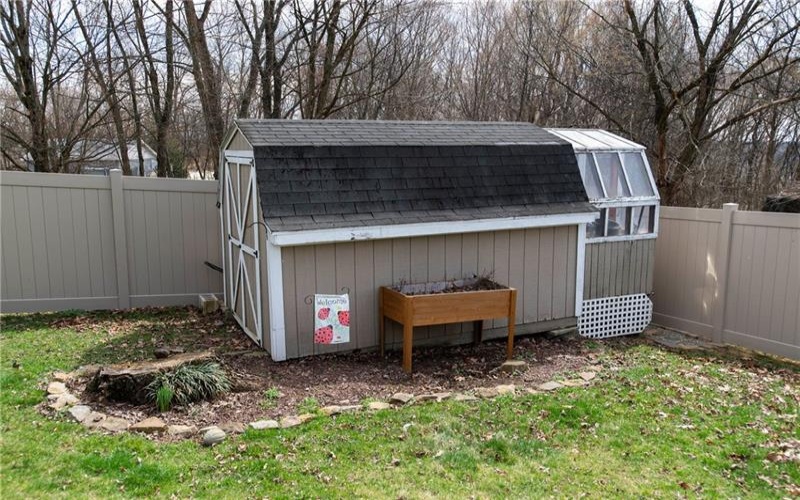 1324 Swede Hill Rd, Greensburg, 15601, 3 Bedrooms Bedrooms, 10 Rooms Rooms,2.1 BathroomsBathrooms,Residential,For Sale,Swede Hill Rd,1692861