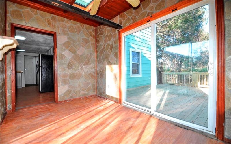 1082 Frye Rd, Jeannette, 15644, 3 Bedrooms Bedrooms, 5 Rooms Rooms,2.1 BathroomsBathrooms,Residential,For Sale,Frye Rd,1692881