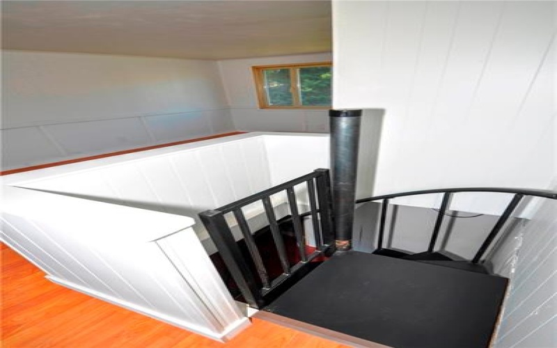 1082 Frye Rd, Jeannette, 15644, 3 Bedrooms Bedrooms, 5 Rooms Rooms,2.1 BathroomsBathrooms,Residential,For Sale,Frye Rd,1692881