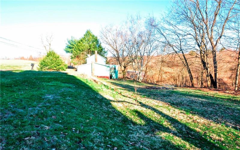 1082 Frye Rd, Jeannette, 15644, 3 Bedrooms Bedrooms, 5 Rooms Rooms,2.1 BathroomsBathrooms,Residential,For Sale,Frye Rd,1692881