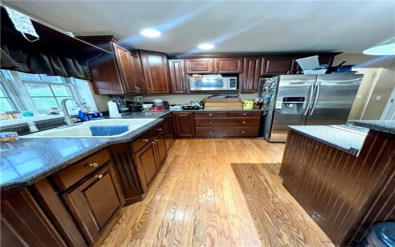 101 FIELDSTONE COURT, 15644, 15644, 6 Bedrooms Bedrooms, ,3.1 BathroomsBathrooms,Residential,For Sale,FIELDSTONE COURT,1692885