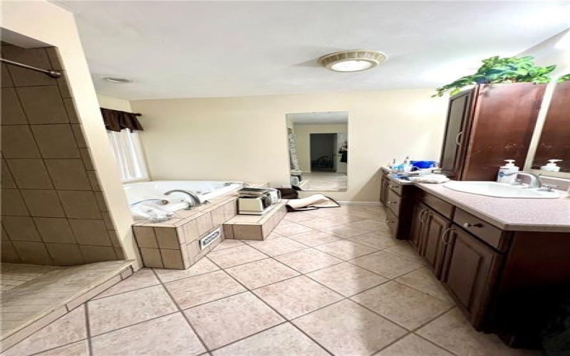 101 FIELDSTONE COURT, 15644, 15644, 6 Bedrooms Bedrooms, ,3.1 BathroomsBathrooms,Residential,For Sale,FIELDSTONE COURT,1692885
