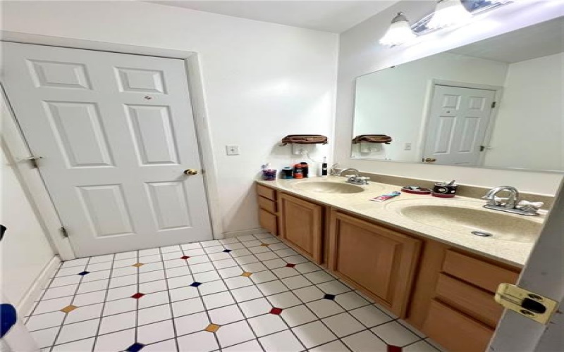 101 FIELDSTONE COURT, 15644, 15644, 6 Bedrooms Bedrooms, ,3.1 BathroomsBathrooms,Residential,For Sale,FIELDSTONE COURT,1692885