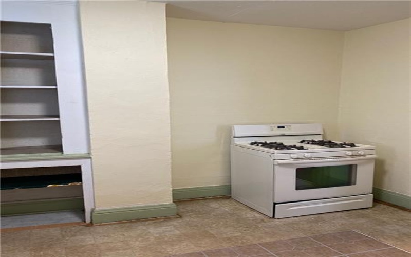 520 4th St, Monessen, 15062, 2 Bedrooms Bedrooms, ,1 BathroomBathrooms,Residential,For Sale,4th St,1692976