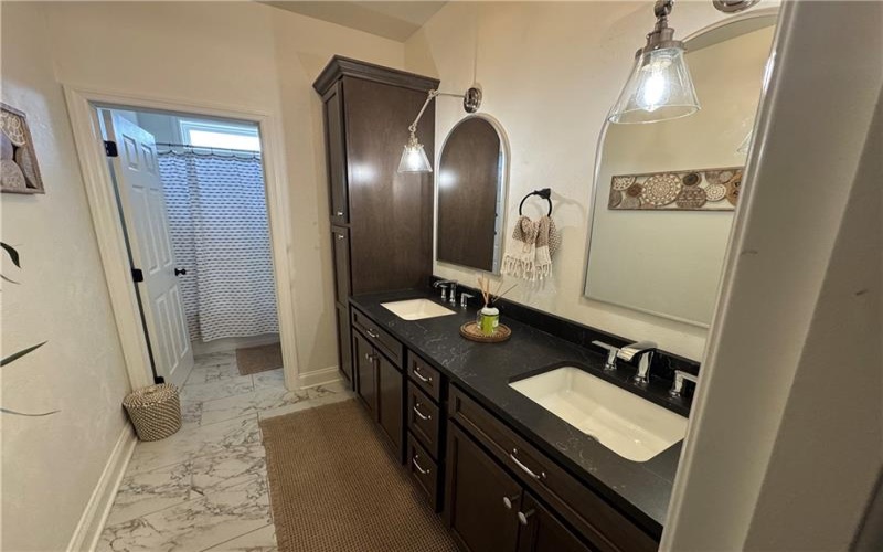 190 Frederick Drive, Upper Burrell, 15068, 4 Bedrooms Bedrooms, ,4.1 BathroomsBathrooms,Lease,For Sale,Frederick Drive,1693010
