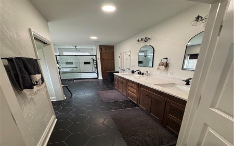 190 Frederick Drive, Upper Burrell, 15068, 4 Bedrooms Bedrooms, ,4.1 BathroomsBathrooms,Lease,For Sale,Frederick Drive,1693010
