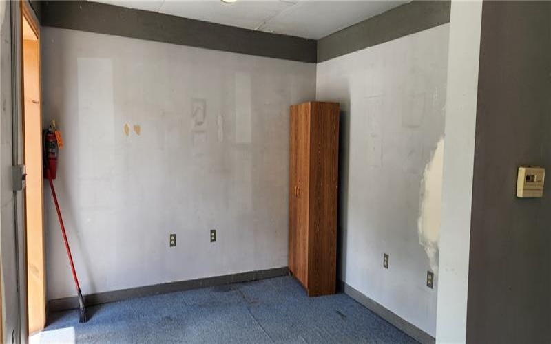 73 Pennsylvania Ave, Irwin, 15642, ,Commercial-industrial-business,For Sale,Pennsylvania Ave,1693011