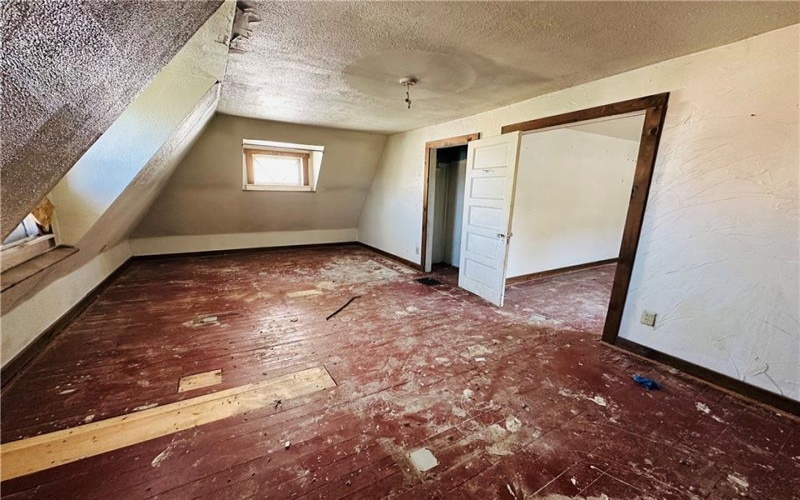 412 Burton Ave, Washington, 15301, 4 Bedrooms Bedrooms, 8 Rooms Rooms,2 BathroomsBathrooms,Residential,For Sale,Burton Ave,1692884