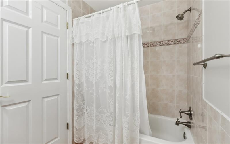 417 Manor Road, Delmont, 15626, 3 Bedrooms Bedrooms, 8 Rooms Rooms,2.1 BathroomsBathrooms,Residential,For Sale,Manor Road,1693032