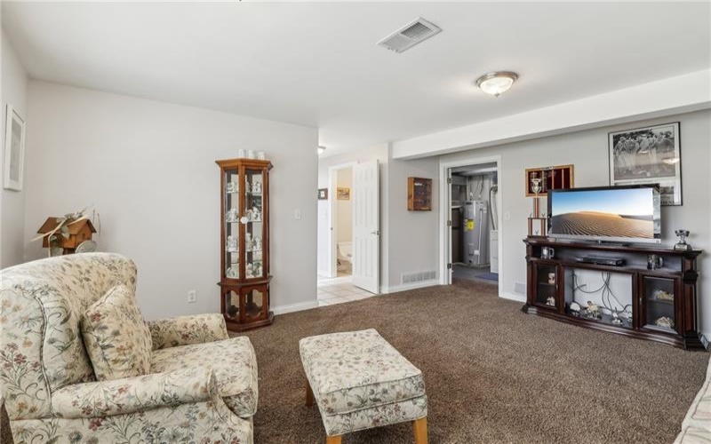 417 Manor Road, Delmont, 15626, 3 Bedrooms Bedrooms, 8 Rooms Rooms,2.1 BathroomsBathrooms,Residential,For Sale,Manor Road,1693032