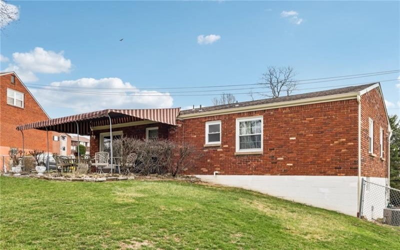 417 Manor Road, Delmont, 15626, 3 Bedrooms Bedrooms, 8 Rooms Rooms,2.1 BathroomsBathrooms,Residential,For Sale,Manor Road,1693032
