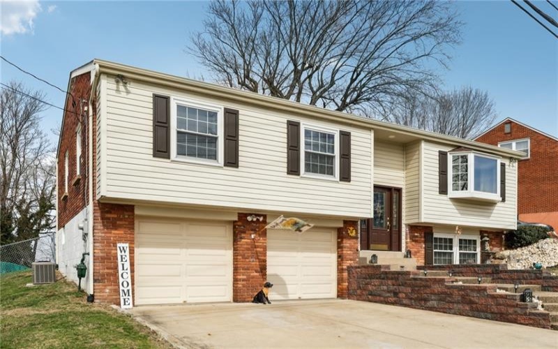 417 Manor Road, Delmont, 15626, 3 Bedrooms Bedrooms, 8 Rooms Rooms,2.1 BathroomsBathrooms,Residential,For Sale,Manor Road,1693032