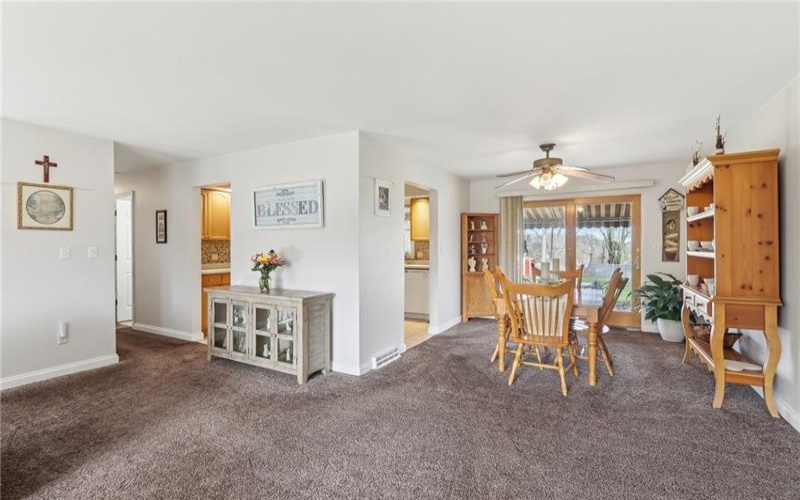 417 Manor Road, Delmont, 15626, 3 Bedrooms Bedrooms, 8 Rooms Rooms,2.1 BathroomsBathrooms,Residential,For Sale,Manor Road,1693032