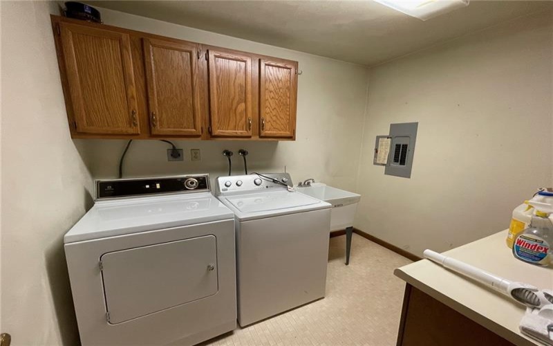 3885 Brookside Ln, Murrysville, 15668, 2 Bedrooms Bedrooms, 6 Rooms Rooms,2.1 BathroomsBathrooms,Residential,For Sale,Brookside Ln,1673953