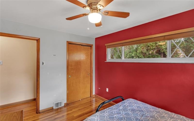 832 Regent St, Houston, 15342, 3 Bedrooms Bedrooms, 9 Rooms Rooms,1.1 BathroomsBathrooms,Residential,For Sale,Regent St,1692327