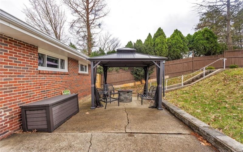 832 Regent St, Houston, 15342, 3 Bedrooms Bedrooms, 9 Rooms Rooms,1.1 BathroomsBathrooms,Residential,For Sale,Regent St,1692327