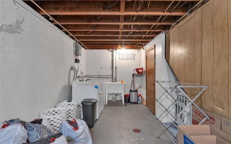832 Regent St, Houston, 15342, 3 Bedrooms Bedrooms, 9 Rooms Rooms,1.1 BathroomsBathrooms,Residential,For Sale,Regent St,1692327