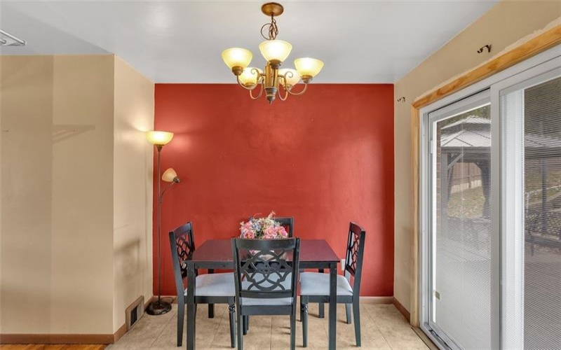 832 Regent St, Houston, 15342, 3 Bedrooms Bedrooms, 9 Rooms Rooms,1.1 BathroomsBathrooms,Residential,For Sale,Regent St,1692327
