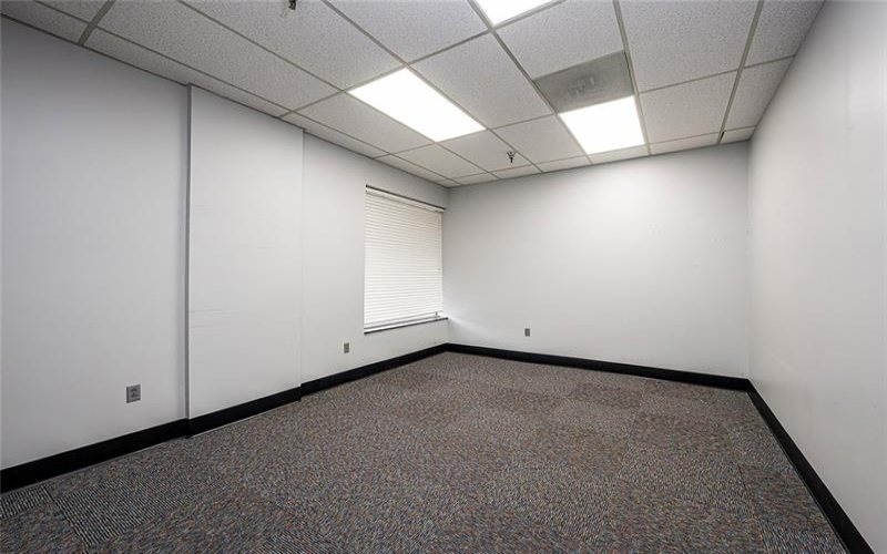 211 Huff Ave, Greensburg, 15601, ,Commercial-industrial-business,For Sale,Huff Ave,1692860