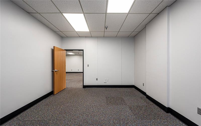 211 Huff Ave, Greensburg, 15601, ,Commercial-industrial-business,For Sale,Huff Ave,1692860