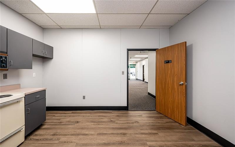 211 Huff Ave, Greensburg, 15601, ,Commercial-industrial-business,For Sale,Huff Ave,1692860