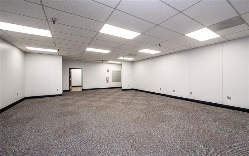 211 Huff Ave, Greensburg, 15601, ,Commercial-industrial-business,For Sale,Huff Ave,1692860