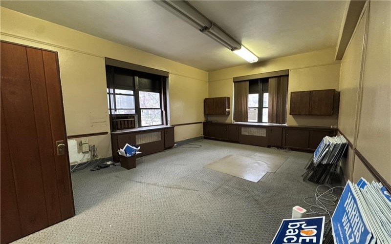 1 College Street, Washington, 15301, ,Commercial-industrial-business,For Sale,College Street,1693531