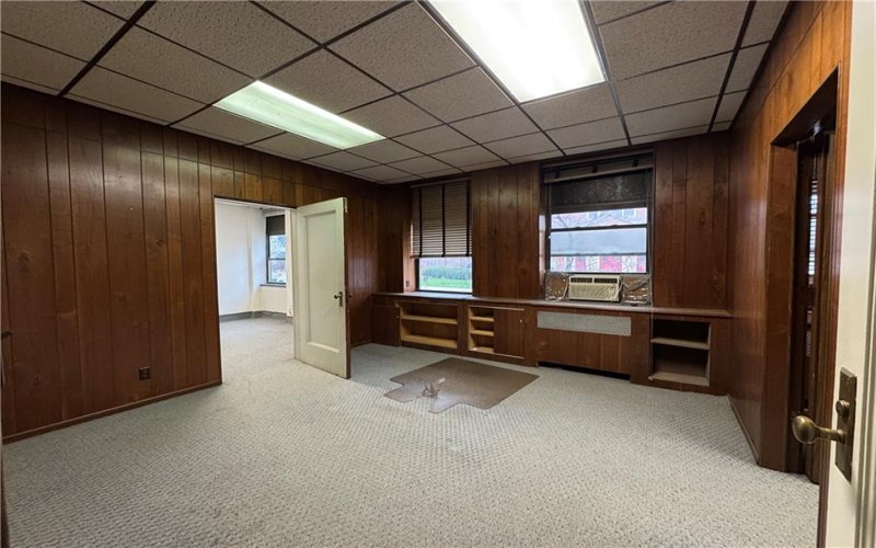 1 College Street, Washington, 15301, ,Commercial-industrial-business,For Sale,College Street,1693531