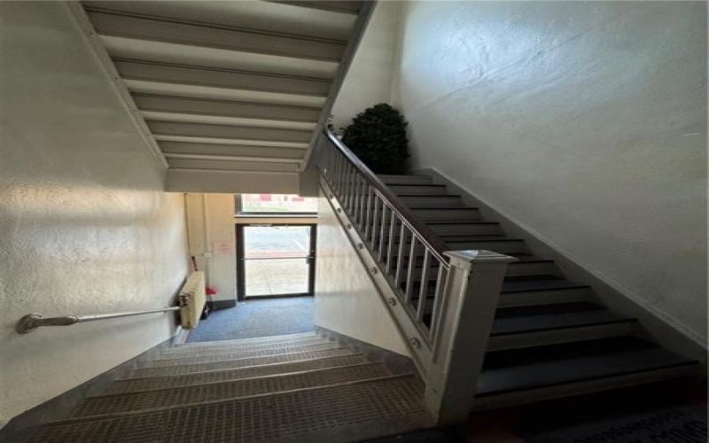 1 College Street, Washington, 15301, ,Commercial-industrial-business,For Sale,College Street,1693531