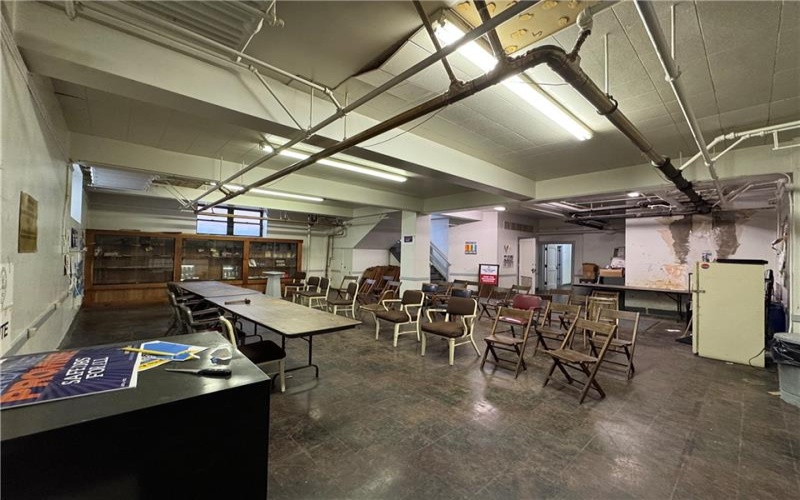 1 College Street, Washington, 15301, ,Commercial-industrial-business,For Sale,College Street,1693531