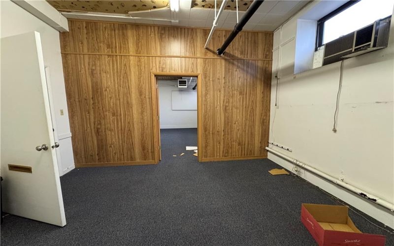 1 College Street, Washington, 15301, ,Commercial-industrial-business,For Sale,College Street,1693531