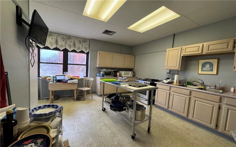 1 College Street, Washington, 15301, ,Commercial-industrial-business,For Sale,College Street,1693531