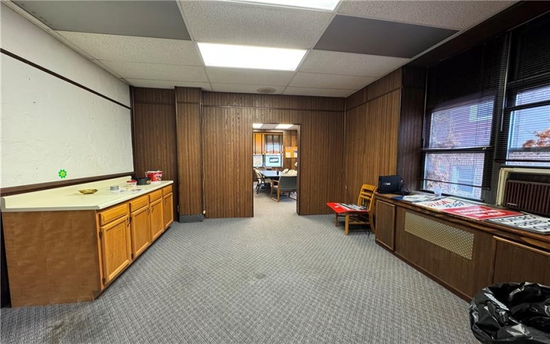 1 College Street, Washington, 15301, ,Commercial-industrial-business,For Sale,College Street,1693531